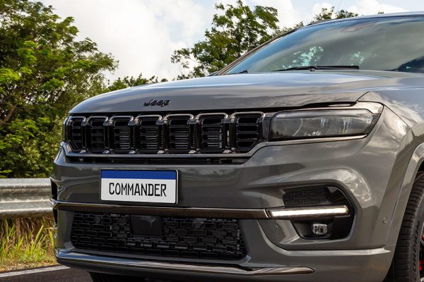 JEEP Commander LIMITED 1.3L AT6 4X2