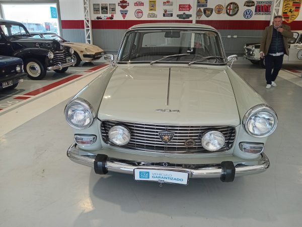 PEUGEOT 404 GRAN PRIX